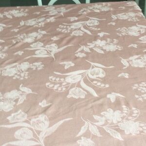 Pink and White Floral Table Linens with Vintage Charm.   #640